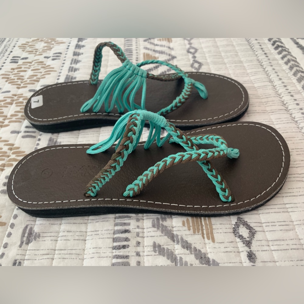 Plaka - Size 7 - Picture 2 of 8